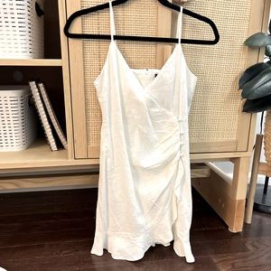 BNWT white linen dress size S